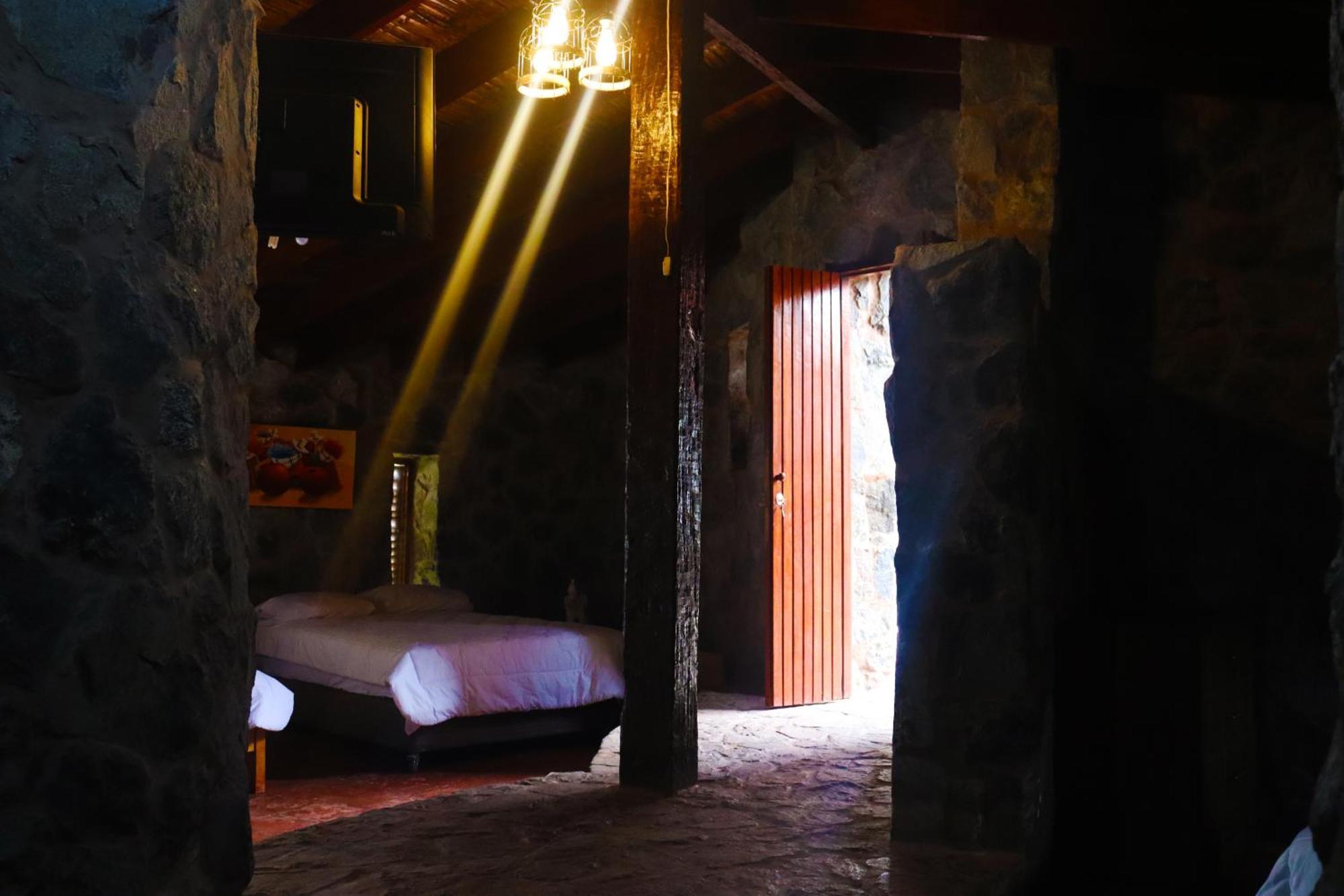 Los Andes - Restaurant & Bungalows Сьенегилья Экстерьер фото