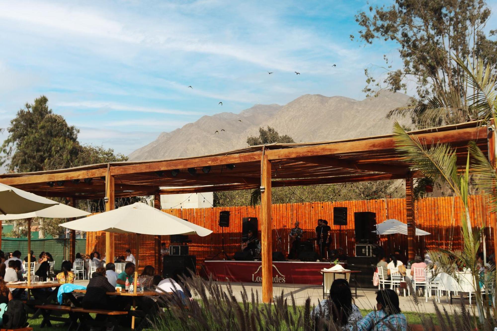 Los Andes - Restaurant & Bungalows Сьенегилья Экстерьер фото